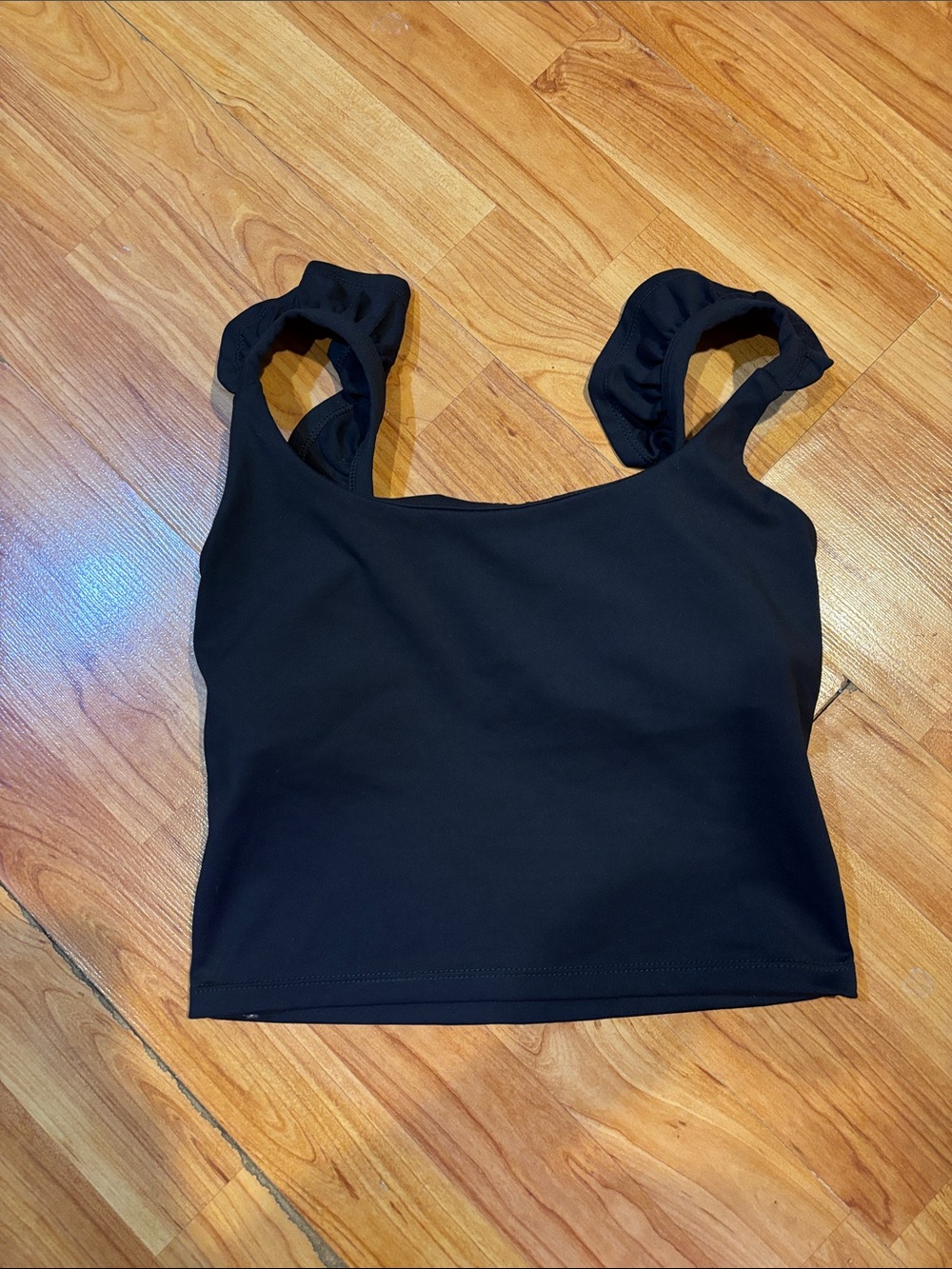 Black Ruffled Blogilates Top - Picture 3 of 6